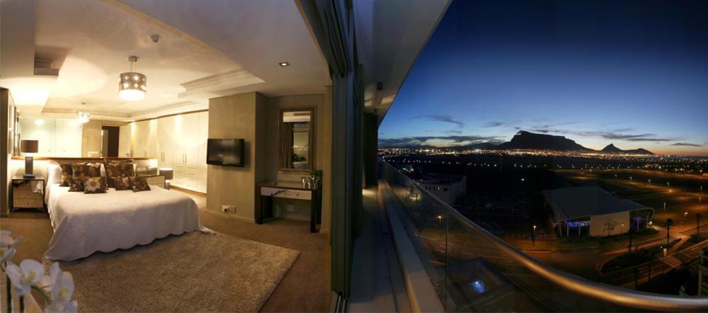 The Residences At Crystal Towers Aparthotel 4*