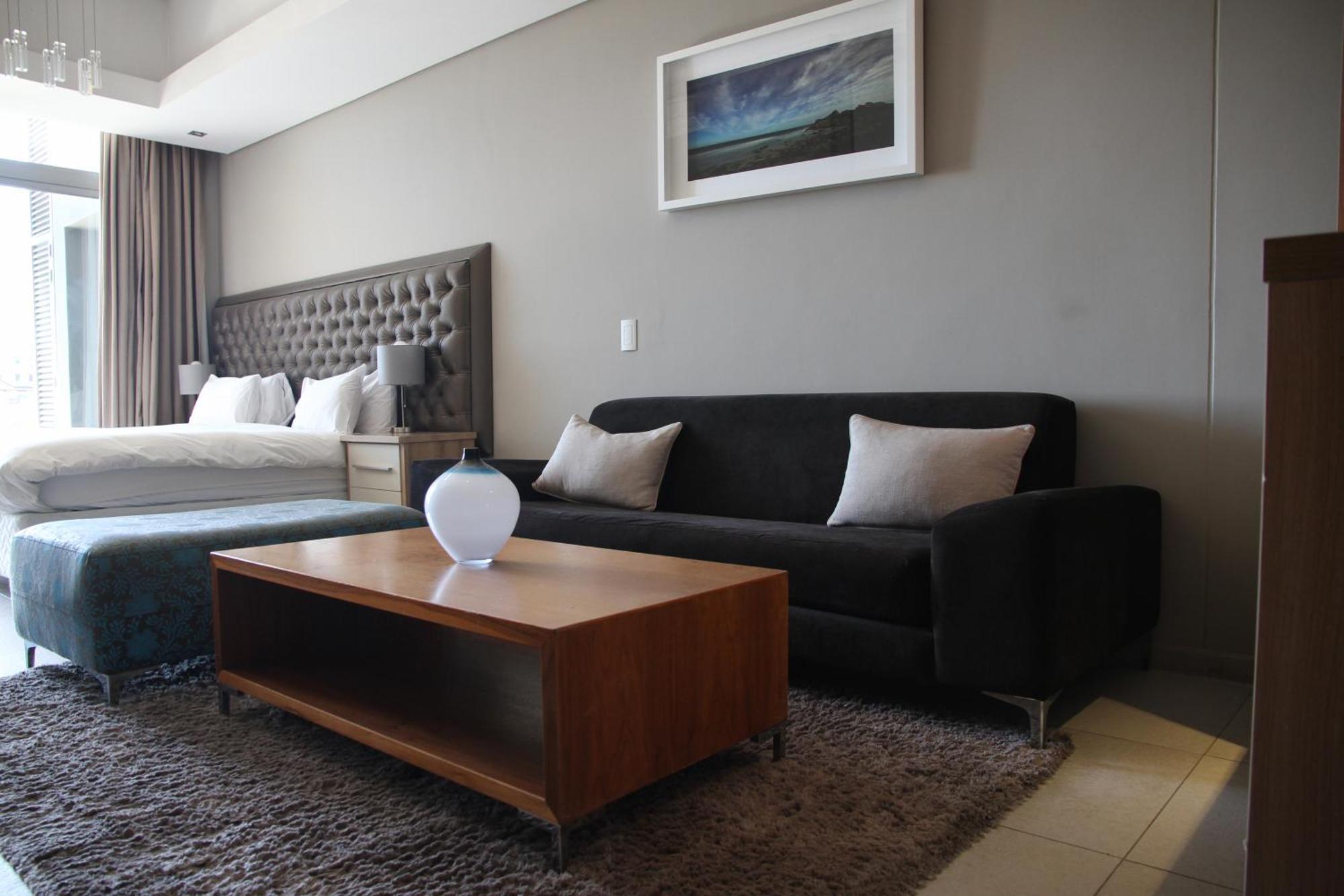 Aparthotel The Residences At Crystal Towers